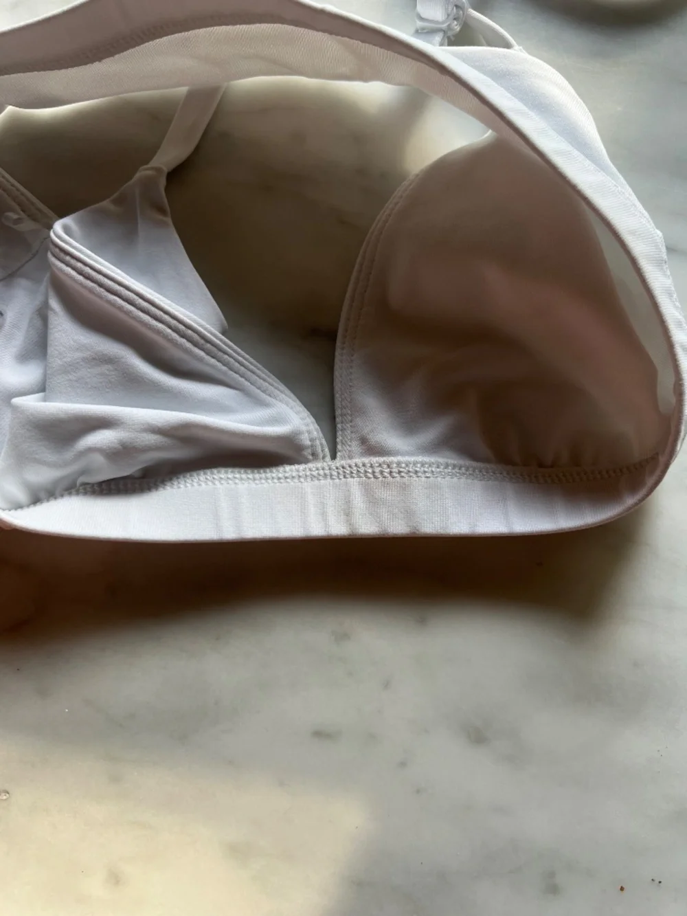 Aritzia contour bra white